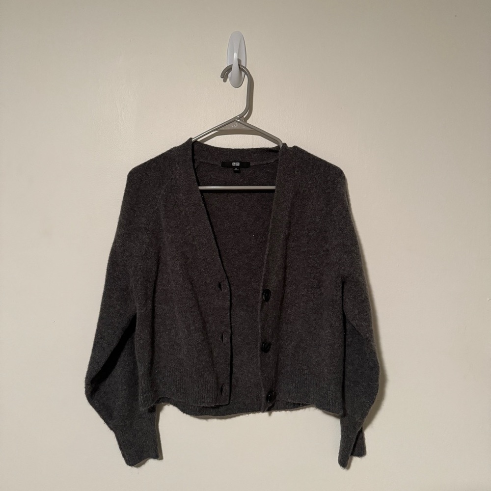 Uniqlo Gray Wool Cardigsn